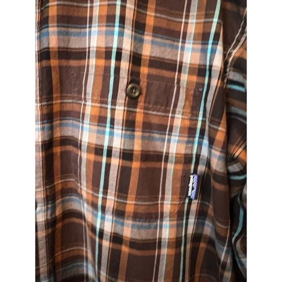 PATAGONIA M'S PIMA ORGANIC COTTON LONG SLEEVE BUTTON DOWN PLAID DRESS SHIRT - Picture 9 of 12